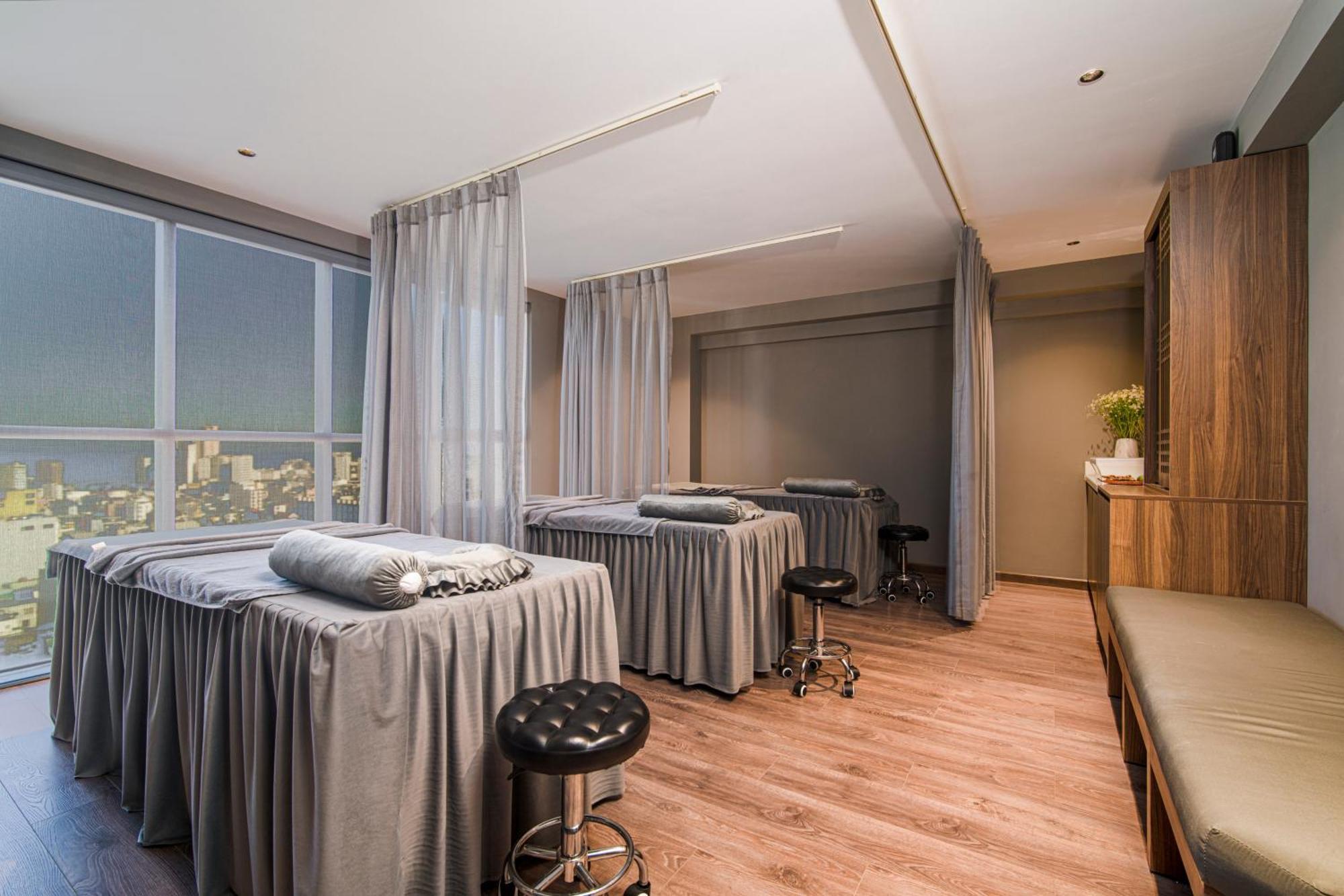 Luxtery Hotel & Spa Дананг Екстериор снимка