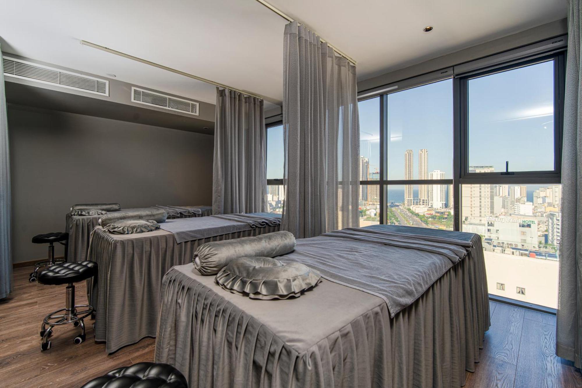 Luxtery Hotel & Spa Дананг Екстериор снимка