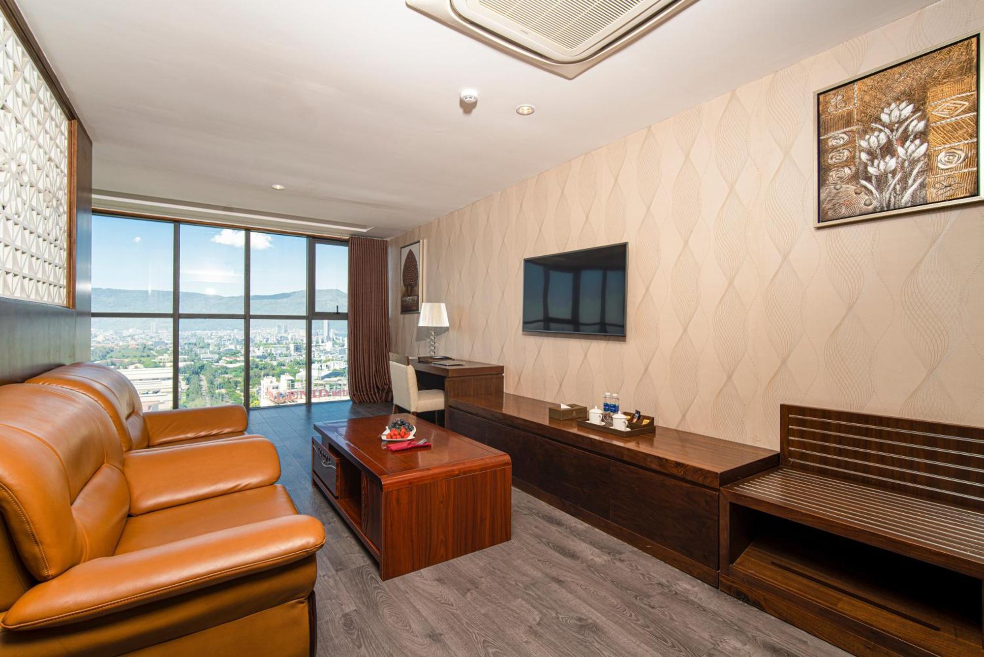 Luxtery Hotel & Spa Дананг Екстериор снимка