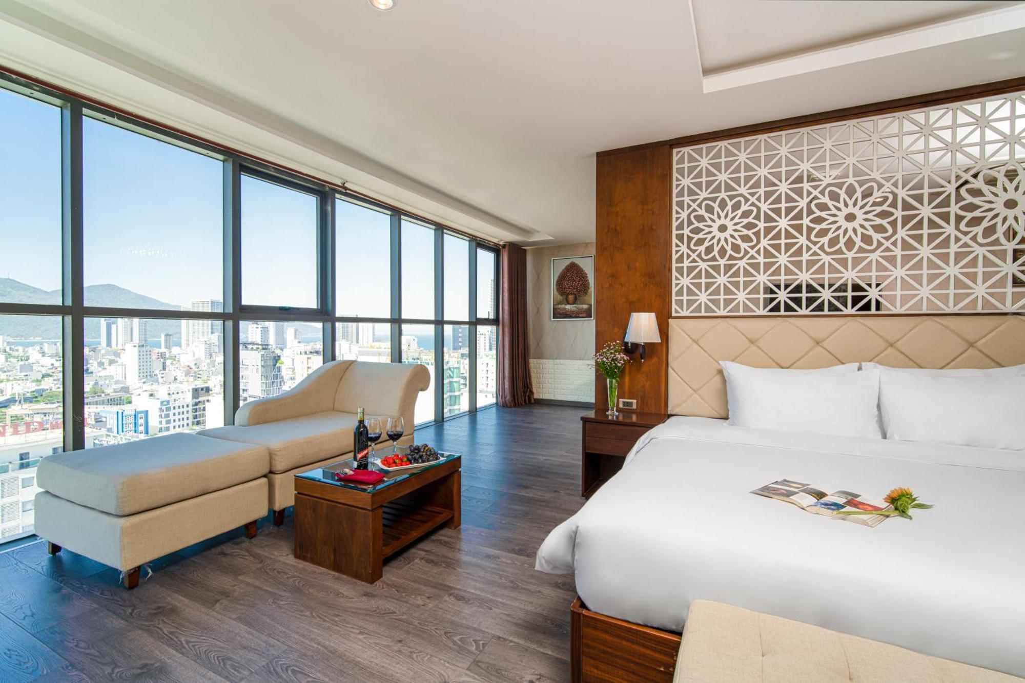 Luxtery Hotel & Spa Дананг Екстериор снимка