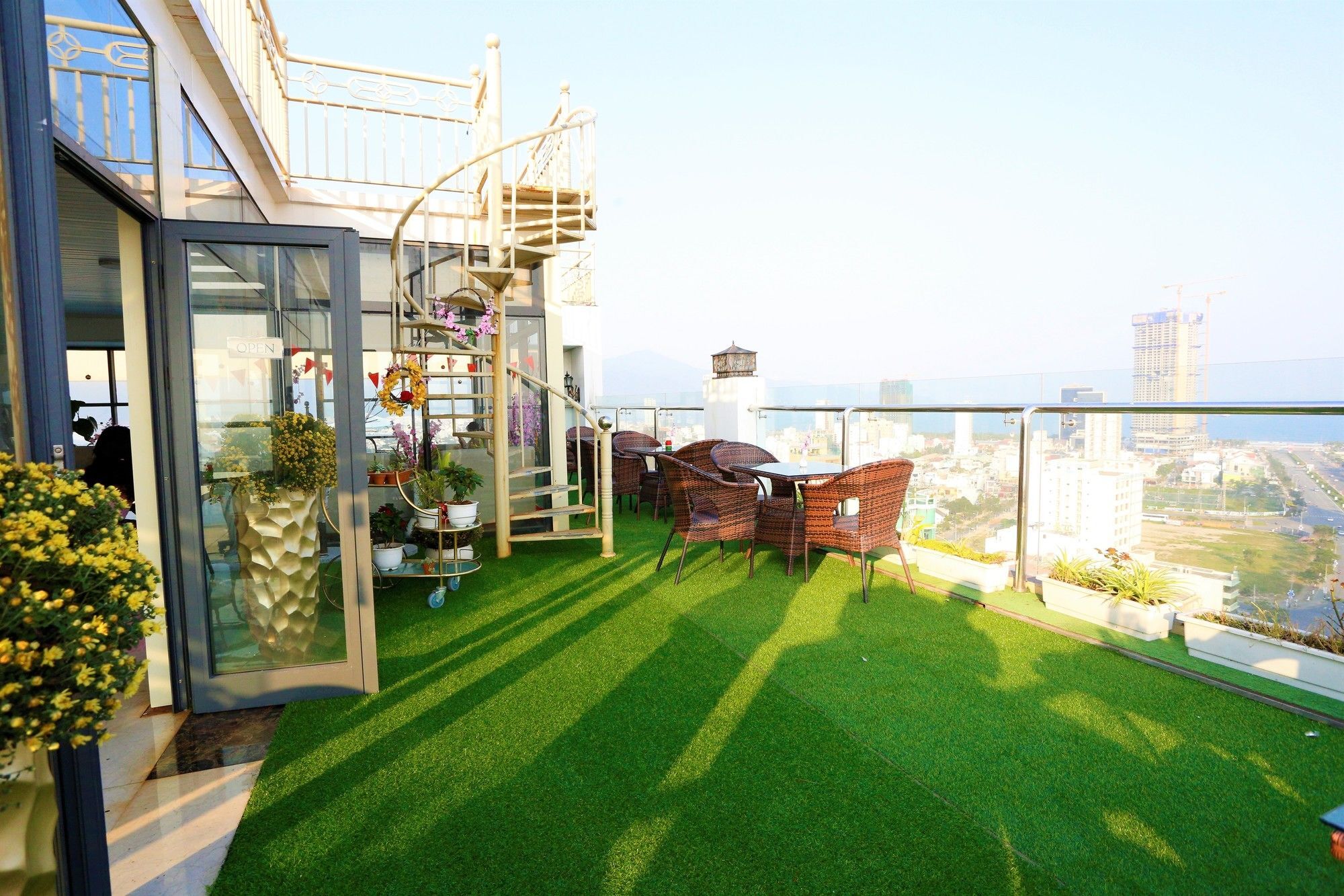 Luxtery Hotel & Spa Дананг Екстериор снимка